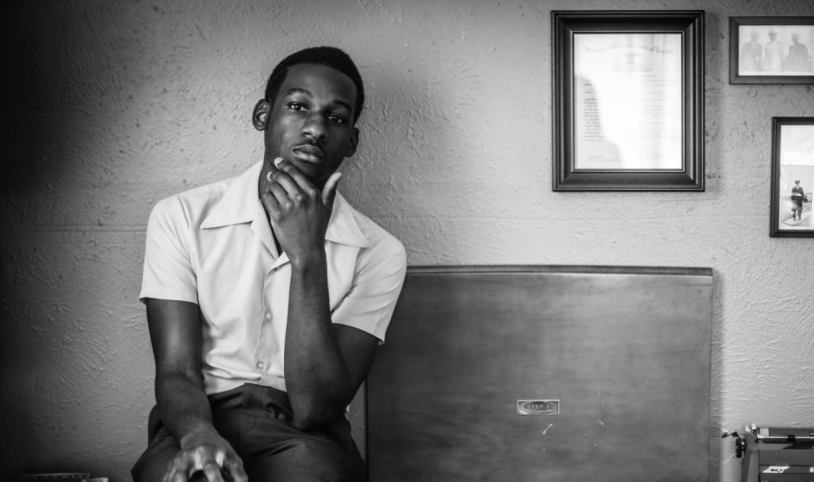 leon_bridges_promo_shot_2015