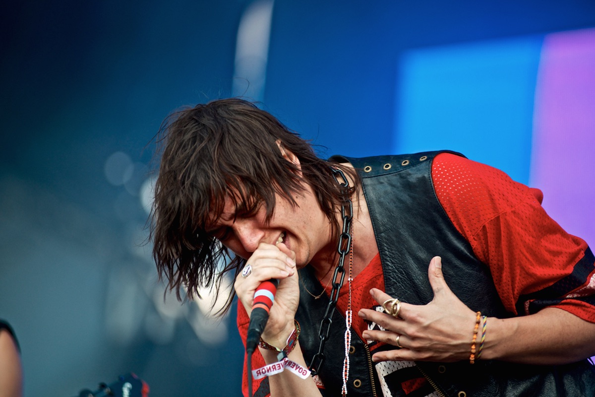 Julian casablancas new girlfriend kaya
